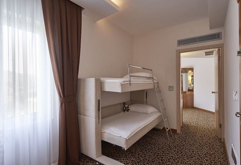 جناح جونيور, Richmond Ephesus Resort  All Inclusive