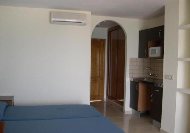 استودیوی استاندارد, Apartamentos La Kiki