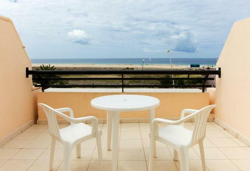 1 Bedroom Apartment Sea View with Balcony, Apartamentos Palm Garden By Livvo