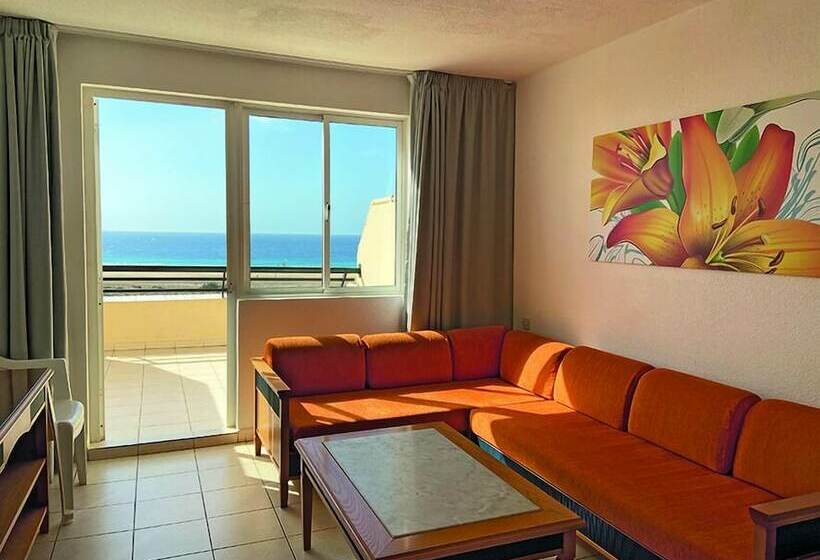 1 Bedroom Apartment Sea View with Balcony, Apartamentos Palm Garden By Livvo