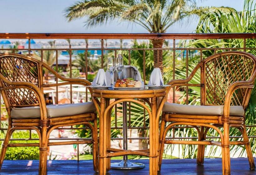 غرفة قياسية إطلالة جانبية علي البحر, Desert Rose Resort