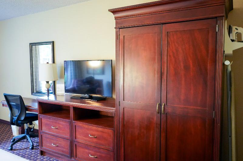 اتاق اساندارد با چشم‌انداز جانبی به دریا, Desert Rose Resort