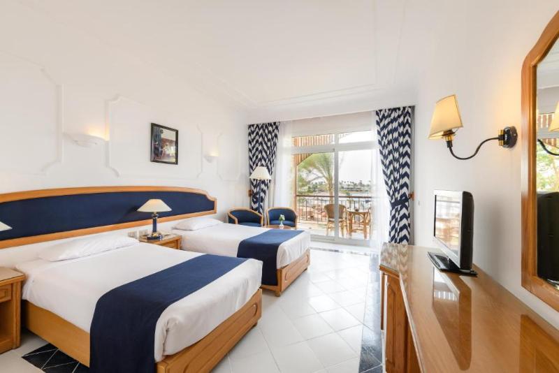 اتاق سوپریور سه تخته, Desert Rose Resort