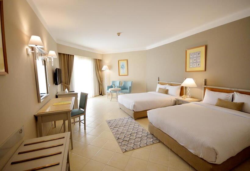 اتاق استاندارد با چشم‌انداز استخر, Aurora Oriental Resort Sharm El Sheikh