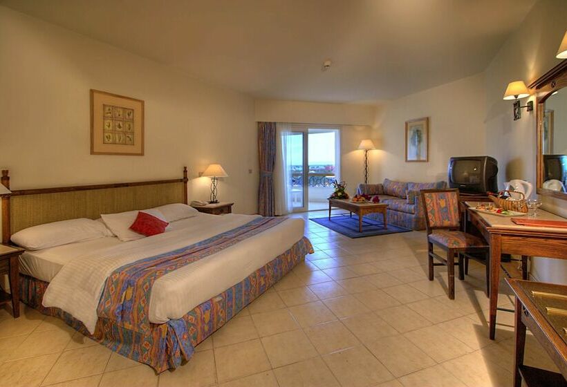 اتاق لوکس با چشم‌انداز استخر, Aurora Oriental Resort Sharm El Sheikh