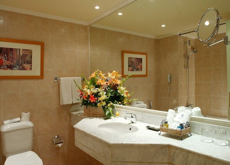 اتاق استاندارد با چشم‌انداز استخر, Aurora Oriental Resort Sharm El Sheikh