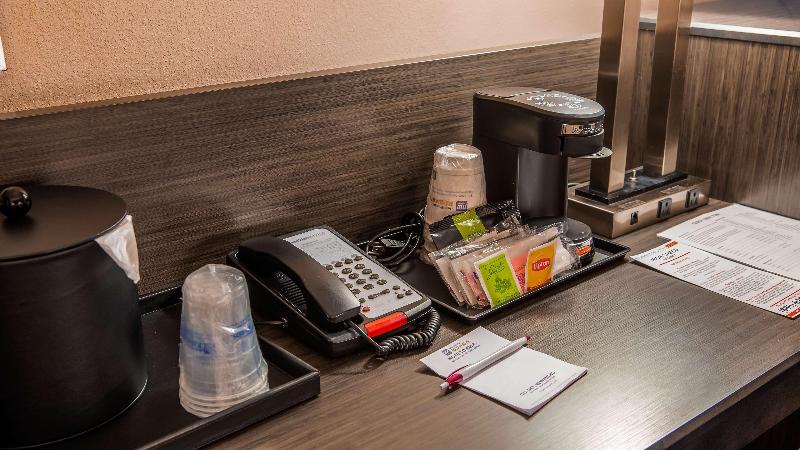 سوئیت با تخت بزرگ, Best Western Plus Bradenton Hotel & Suites