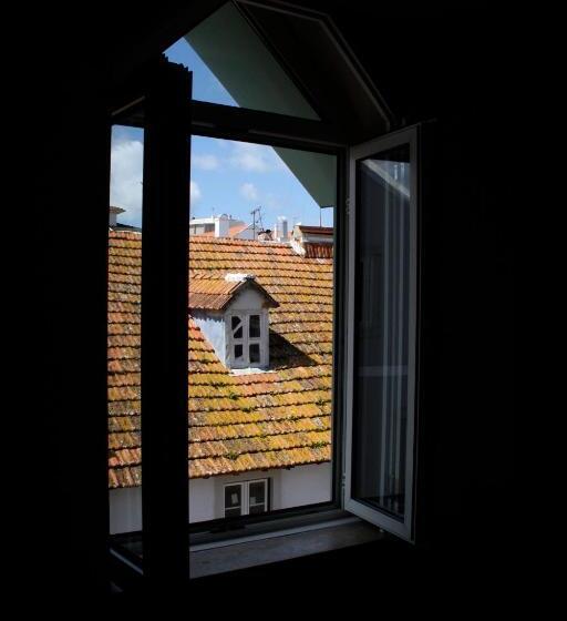 اتاق استاندارد چهار تخته, Cascais