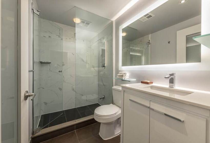 Executive-sviitti, Executive Hotel Cosmopolitan Toronto