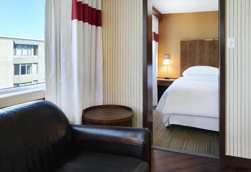 سوئیت جونیور با چشم‌انداز, Four Points By Sheraton Halifax
