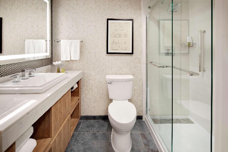 اتاق استاندارد با بالکن, Highline Vail  A Doubletree By Hilton