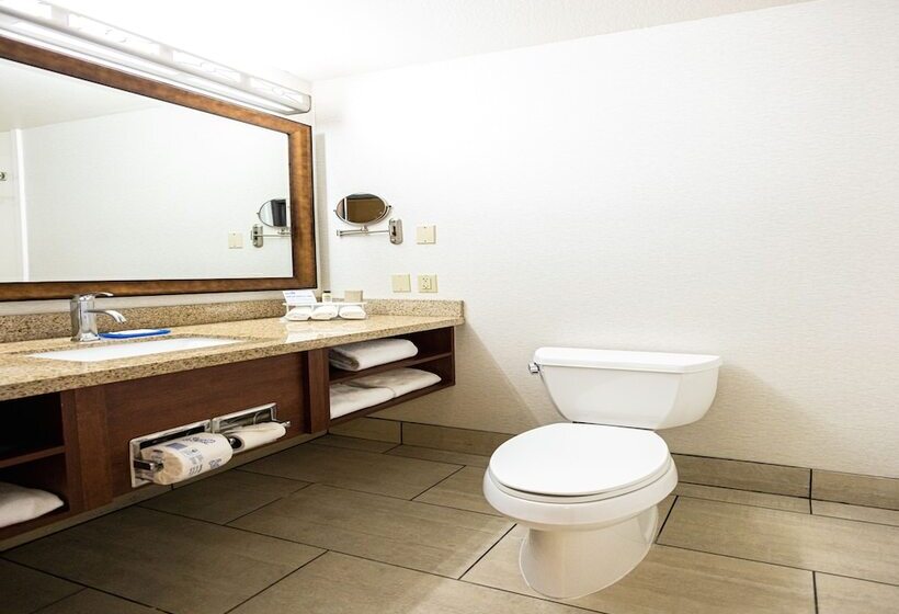 سوییت, Holiday Inn Express Berkeley, An Ihg