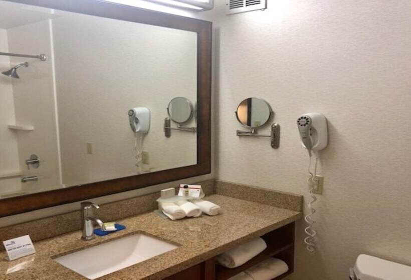 سوییت, Holiday Inn Express Berkeley, An Ihg
