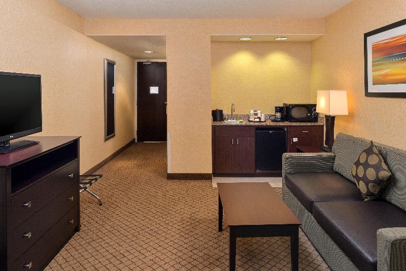 اتاق استاندارد با تخت بزرگ, Holiday Inn Express Woodland, An Ihg
