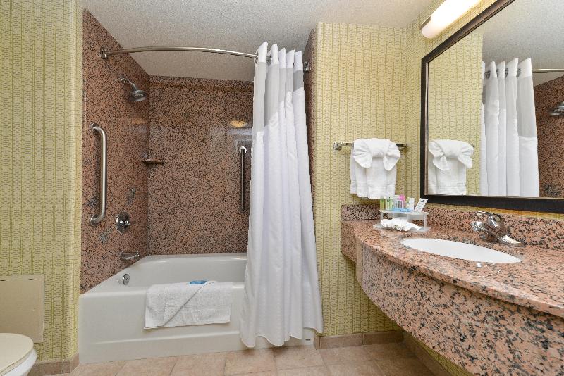 اتاق استاندارد با تخت بزرگ, Holiday Inn Express Woodland, An Ihg