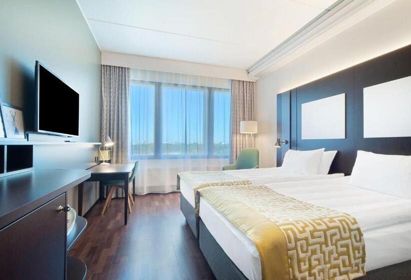اتاق استاندارد با چشم‌انداز, Holiday Inn Helsinki West   Ruoholahti, An Ihg