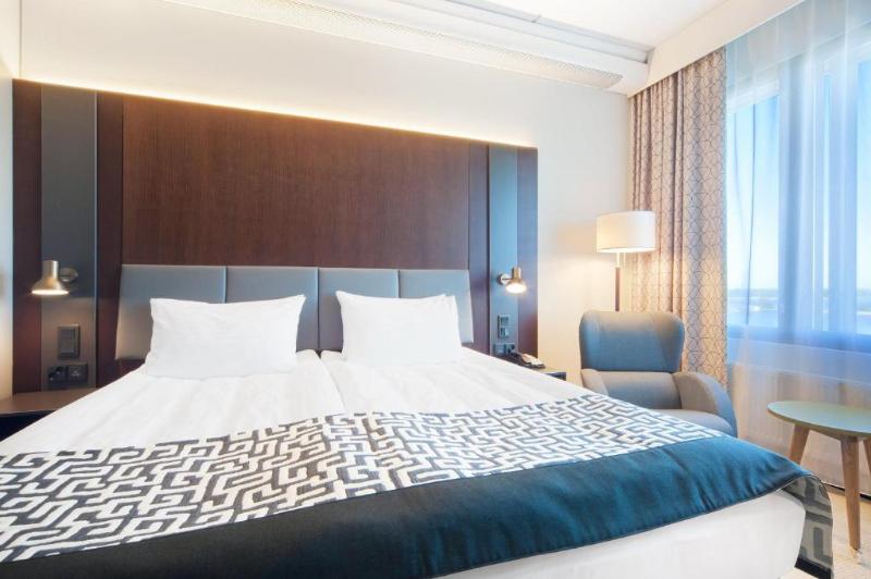 اتاق استاندارد با تخت بزرگ, Holiday Inn Helsinki West   Ruoholahti, An Ihg