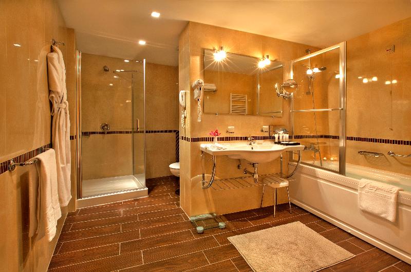 اتاق اجرایی, Kempinski Hotel Grand Arena Bansko