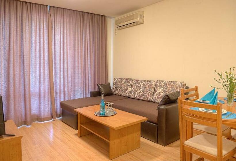 1 Bedroom Deluxe Apartment, Messambria Beach Apartments