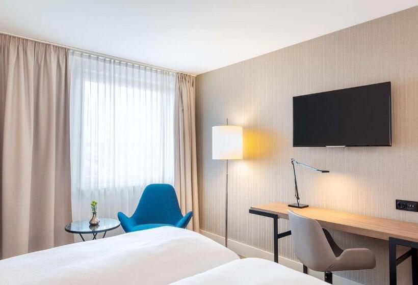 اتاق استاندارد, NH Köln Altstadt
