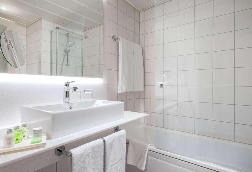 اتاق استاندارد یک نفره, NH Köln Altstadt
