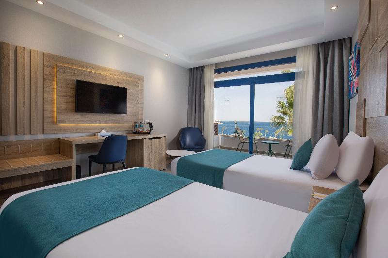 اتاق پرمیوم با چشم‌انداز دریا, V Hotel Sharm El Shiekh