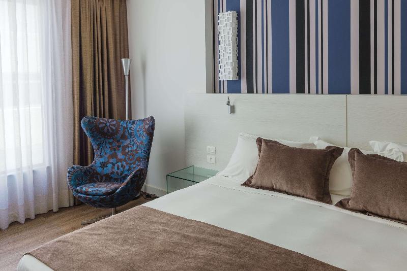 سوییت لوکس, Radisson Hotel Curitiba