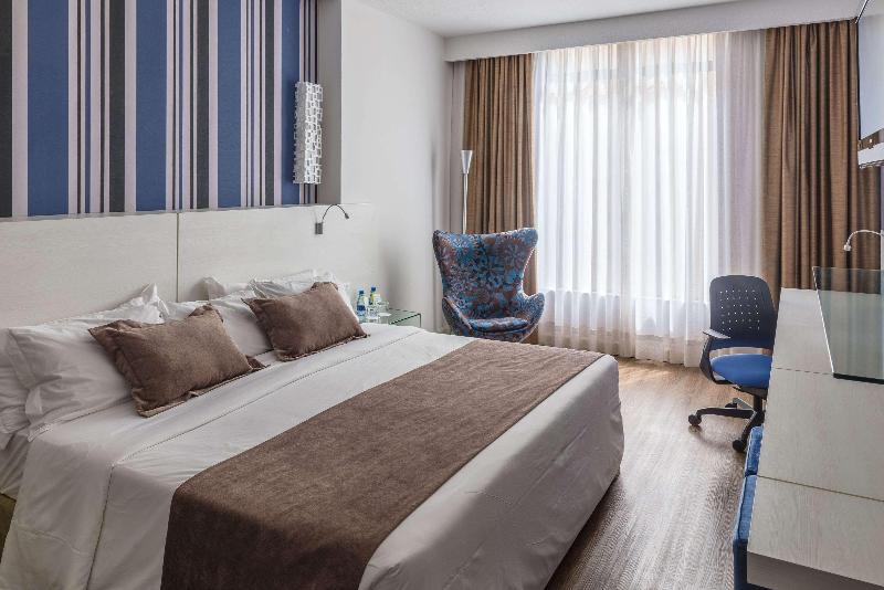 اتاق کلاس بیزنس, Radisson Hotel Curitiba