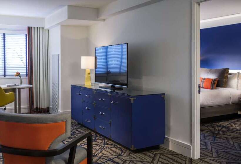 جناح ديلوكس, The Royal Sonesta Washington Dc Dupont Circle