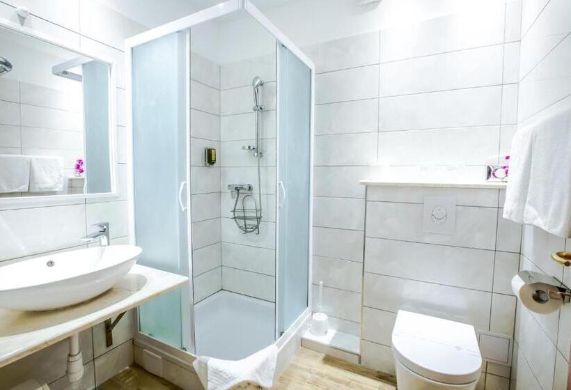 اتاق سوپریور با چشم‌انداز دریا و بالکن, Villa Adriatica   Adults Only