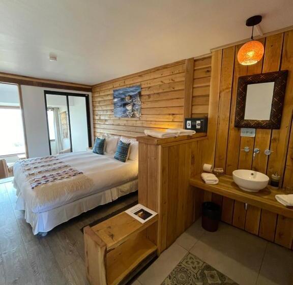اتاق عادی, Weskar Lodge