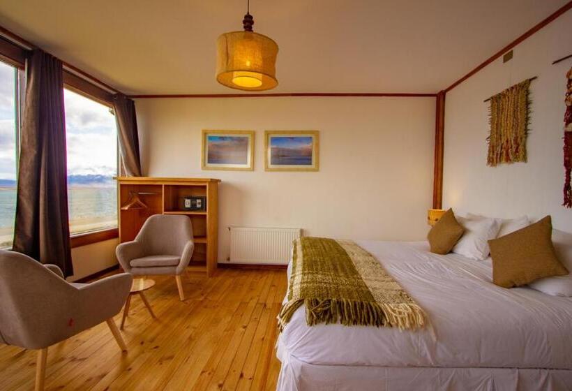اتاق سوپریور با چشم‌انداز دریا, Weskar Lodge