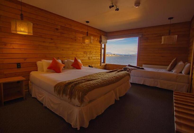اتاق استاندارد سه نفره, Weskar Lodge