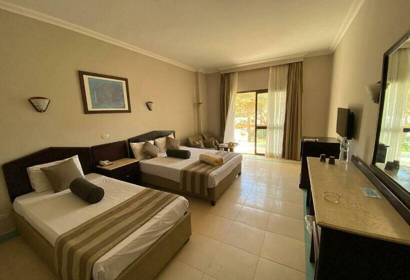 اتاق سوپریور با چشم‌انداز استخر, Zya Regina Resort And Aqua Park Hurghada
