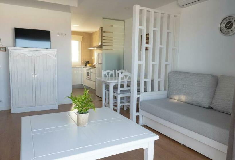 1 Bedroom Deluxe Apartment, Naranjos Resort Menorca