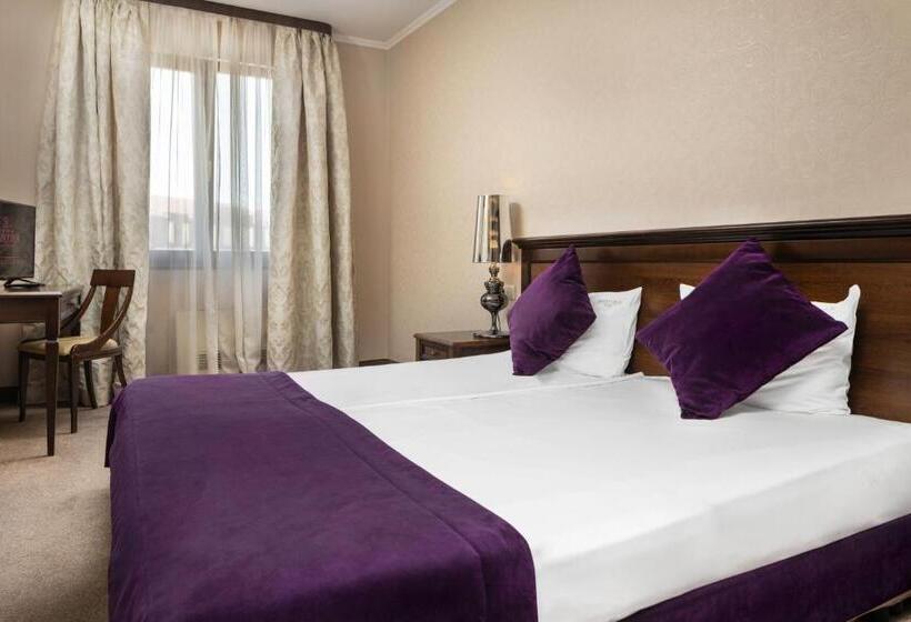 سوئیت 2 خوابه, Yantra Grand Hotel
