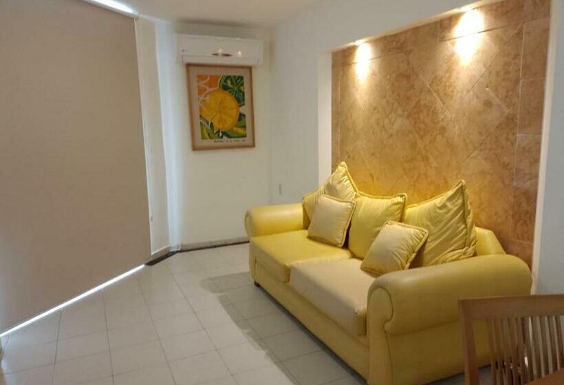 سوییت جونیور لوکس, Angeles Suites & Hotel
