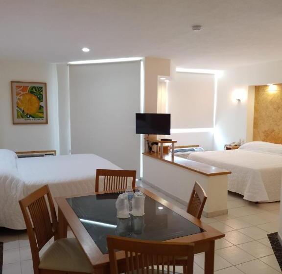 Junior Suite Deluxe, Angeles Suites & Hotel