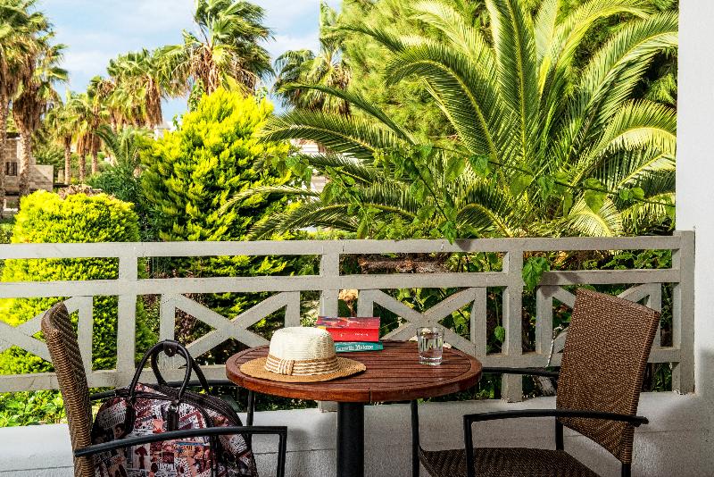 بانگلوی استاندارد, Annabelle Beach Resort
