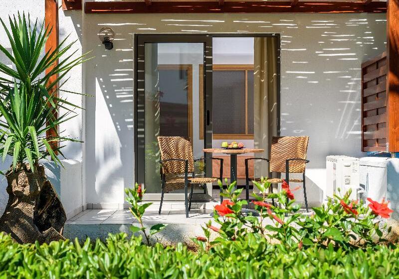 Family Room, Annabelle Beach Resort