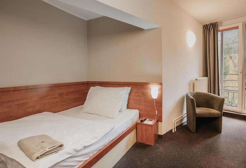 سوییت خانوادگی, Atrium Hotel   Family Friendly