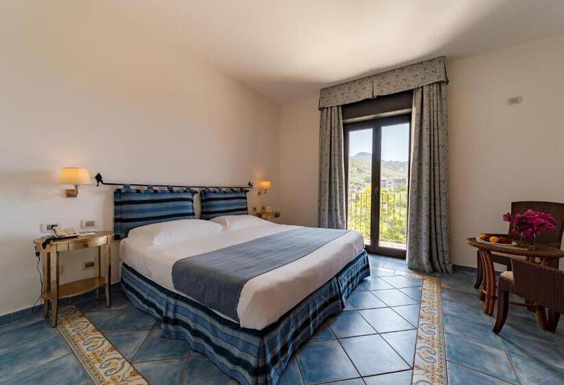 Deluxe Triple Room, Alberi Del Paradiso