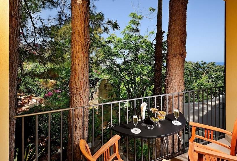 اتاق پرستیژ با چشمانداز دریا, Alberi del Paradiso