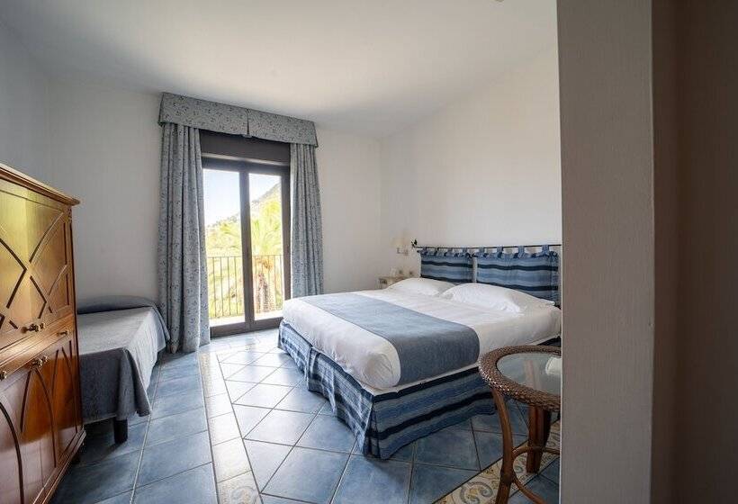 Deluxe Triple Room, Alberi Del Paradiso