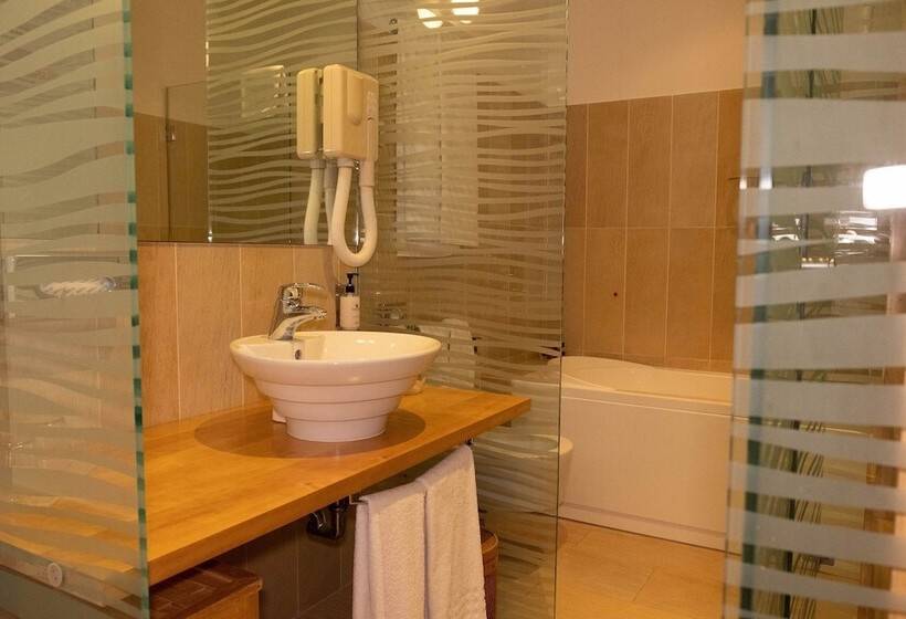 Triple Room Sea View, Alberi del Paradiso