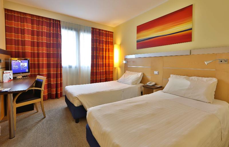 اتاق استاندارد, Best Western  Palace Inn