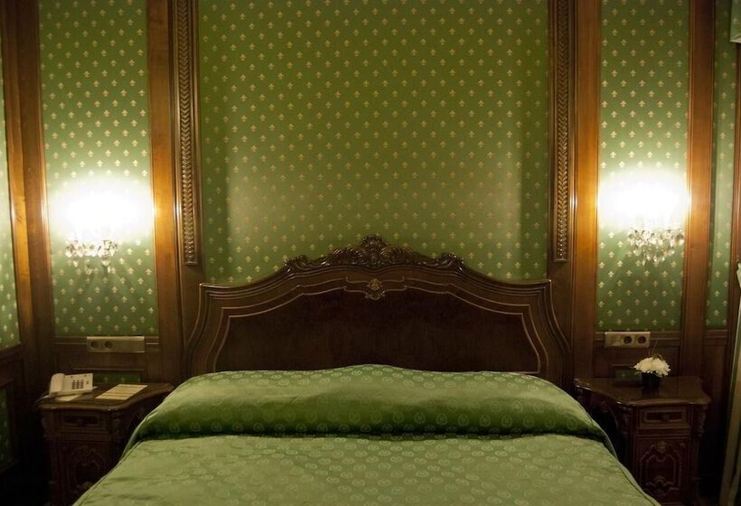 Quarto standard, Casa Capsa