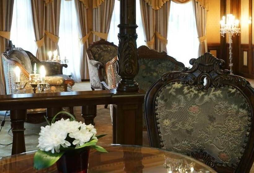 Suite Presidenziale, Casa Capsa