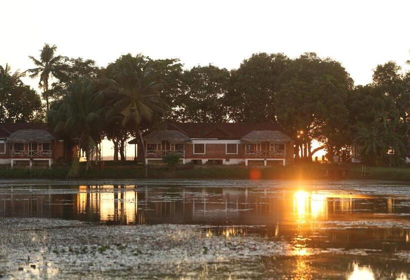 ویلای یک اتاق خوابه با استخر شنا, Coconut Lagoon Kumarakom  A Cgh Earth Experience
