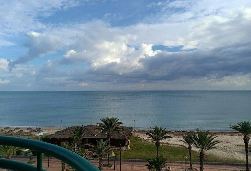 سوییت, El Mouradi El Menzah